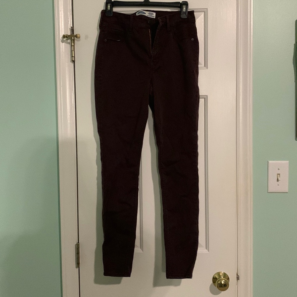 Old navy plum/eggplant colored jeans, size 6